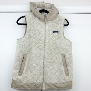 Patagonia women’s reversible vest size Small